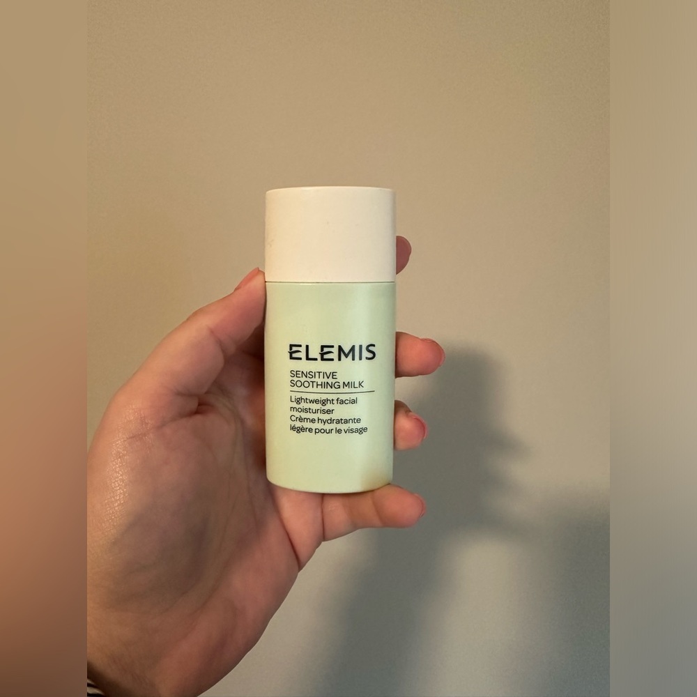 BRAND NEW (Elemis Sensitive Milk)